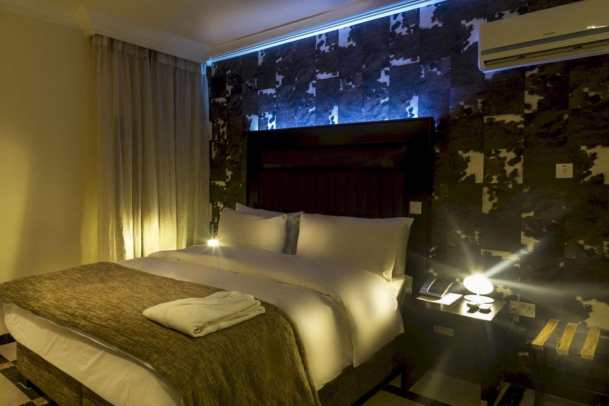 Quo Vadis Hotel Abuja Eksteriør billede